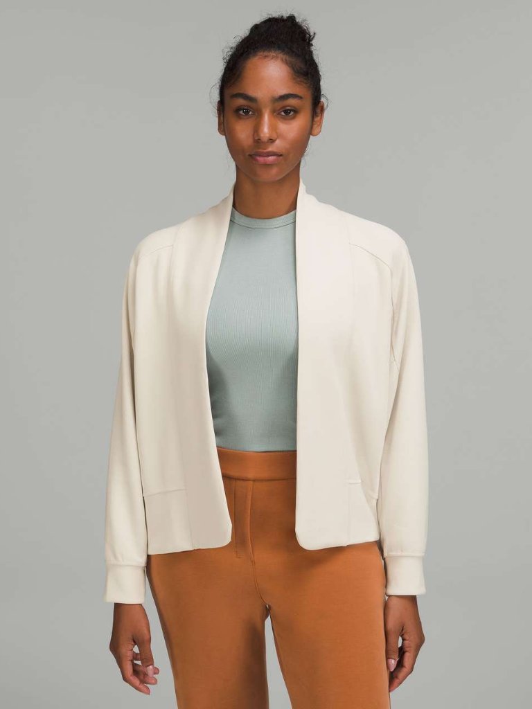 Lululemon Women's Softstreme Dropped Sleeve Wrap - White Opal